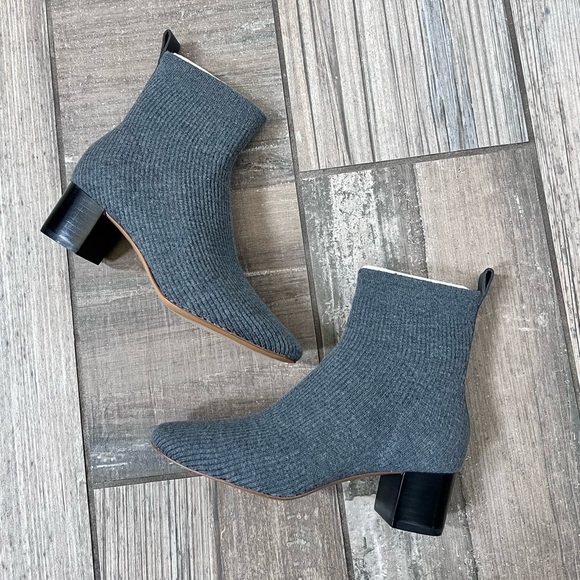 Everlane Dark Grey Ribbed The Wool Glove Knit size 9 - Picture 7 of 10